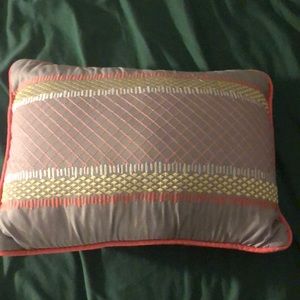 Throw pillow